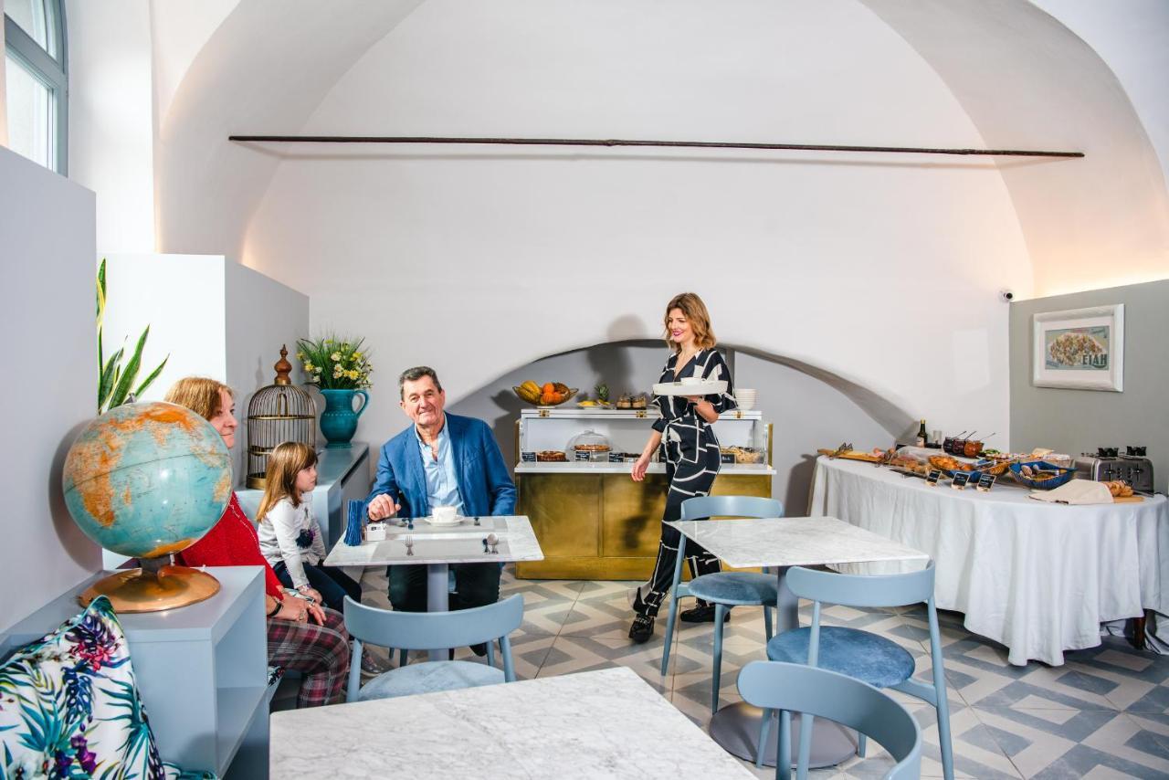 Boutique Hotel De La Ville Laigueglia Luaran gambar